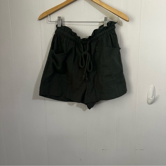 Universal Thread Green Paper Bag Shorts - Picture 1 of 3